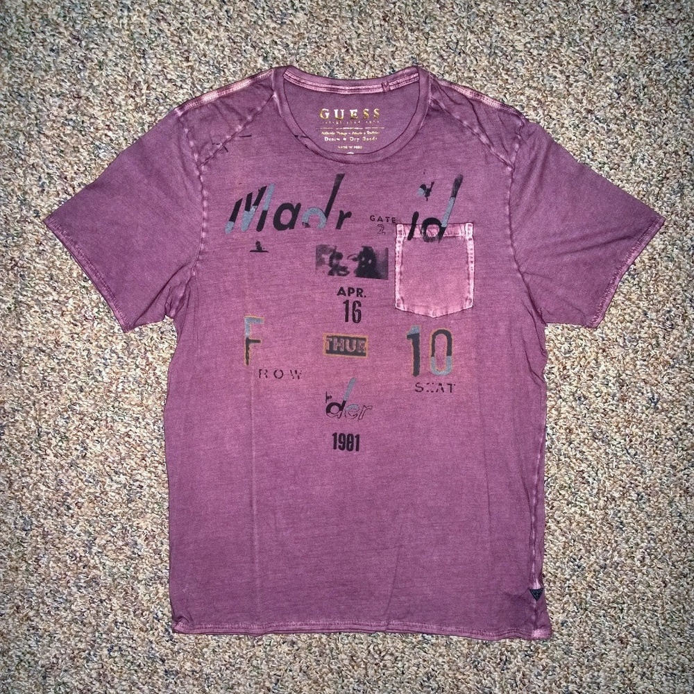 Men's GUESS Pocket Tee-Shirt